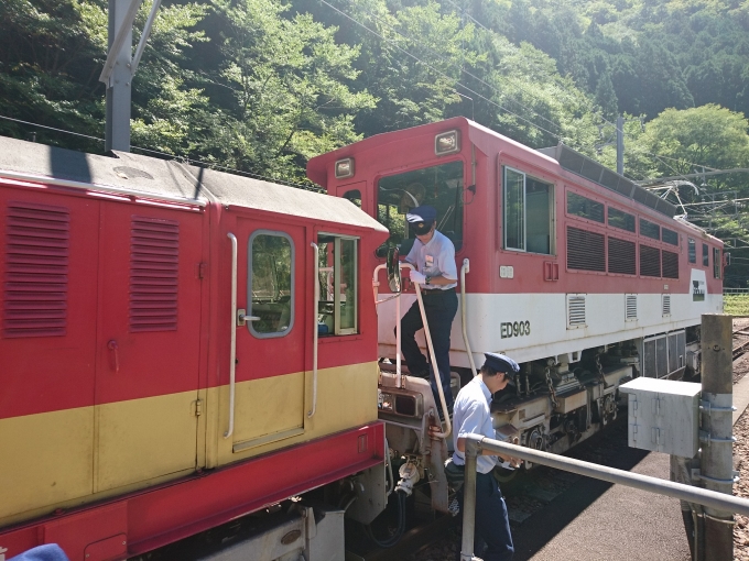 鉄道乗車記録の写真:乗車した列車(外観)(5)        「DD206＋ED903」