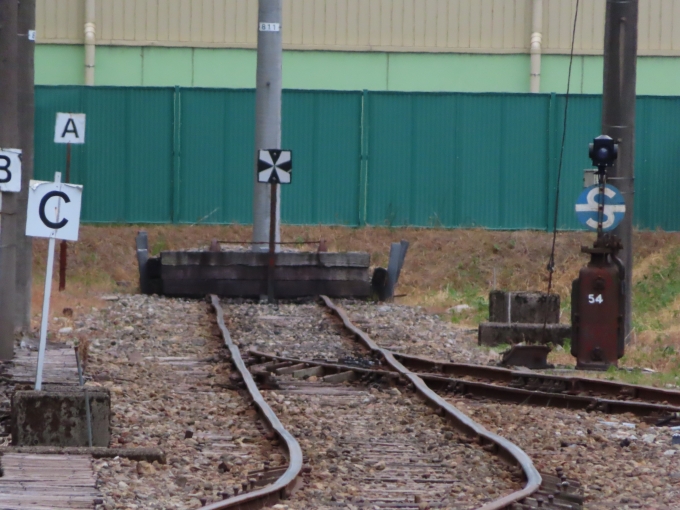 鉄道乗車記録の写真:駅舎・駅施設、様子(5)        「車止め」