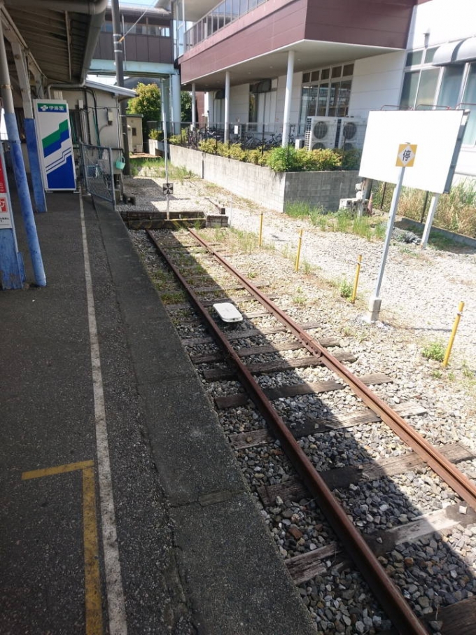 鉄道乗車記録の写真:駅舎・駅施設、様子(12)        「車止めありの番線」