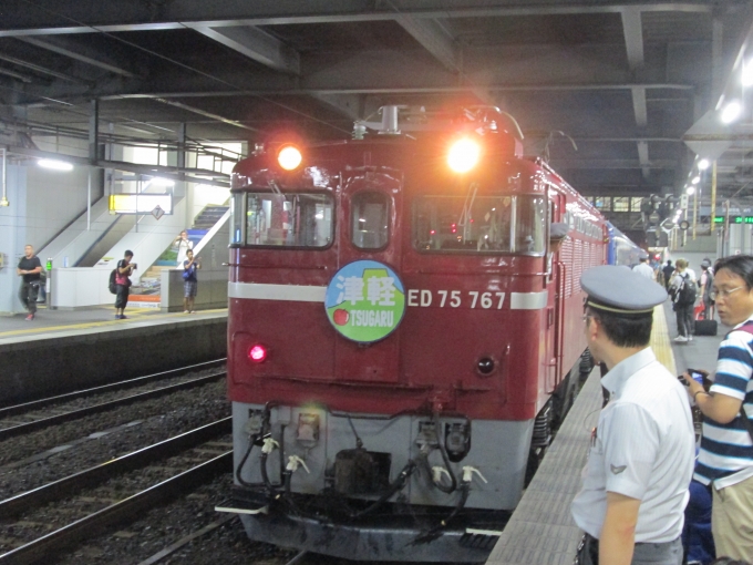 鉄道乗車記録の写真:乗車した列車(外観)(34)        「急行津軽82号」