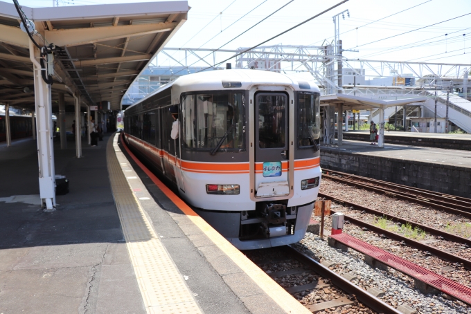 鉄道乗車記録の写真:乗車した列車(外観)(8)        「4003M　特急ふじかわ3号
クハ372-8」