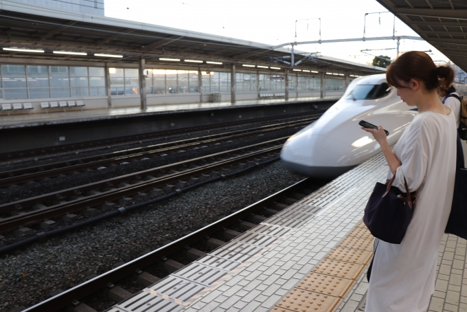 鉄道乗車記録の写真:乗車した列車(外観)(4)     「ひかり660号」