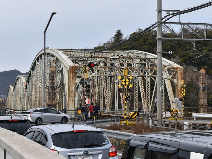 鉄道乗車記録の写真:旅の思い出(3)        「犬山遊園駅に隣接する、かつては併用橋だった犬山橋。」