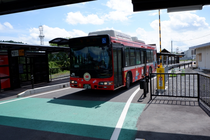 鉄道乗車記録の写真:旅の思い出(11)        「柳津駅から気仙沼駅行きのBRTのバスに乗車。」