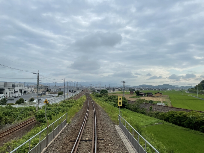 鉄道乗車記録の写真:車窓・風景(11)        「JR伯備線との合流部。」