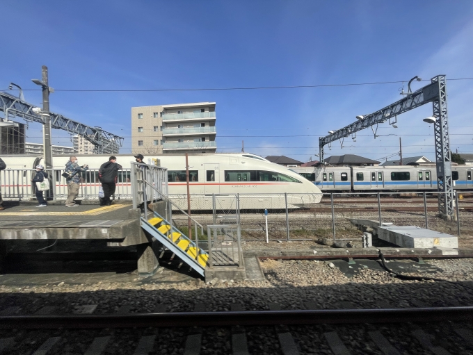 鉄道乗車記録の写真:車窓・風景(10)        「開成駅の留置線にVSEが！」