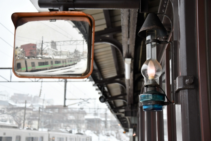 鉄道乗車記録の写真:駅舎・駅施設、様子(4)        「いい雰囲気の灯２」