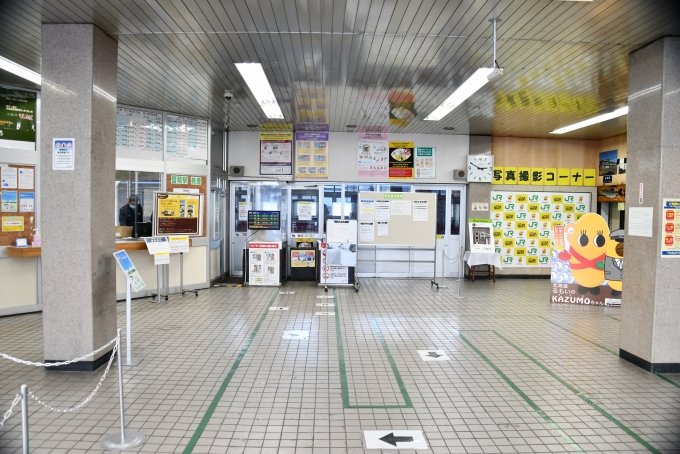 鉄道乗車記録の写真:駅舎・駅施設、様子(8)        「改札口」