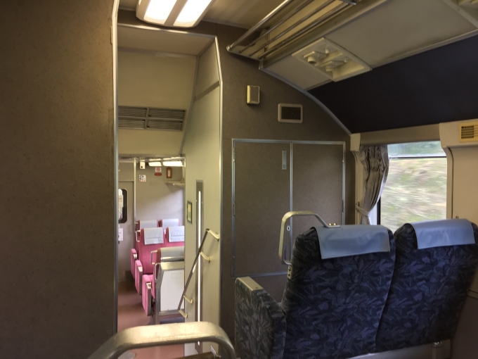 鉄道乗車記録の写真:車内設備、様子(2)        「2階席」