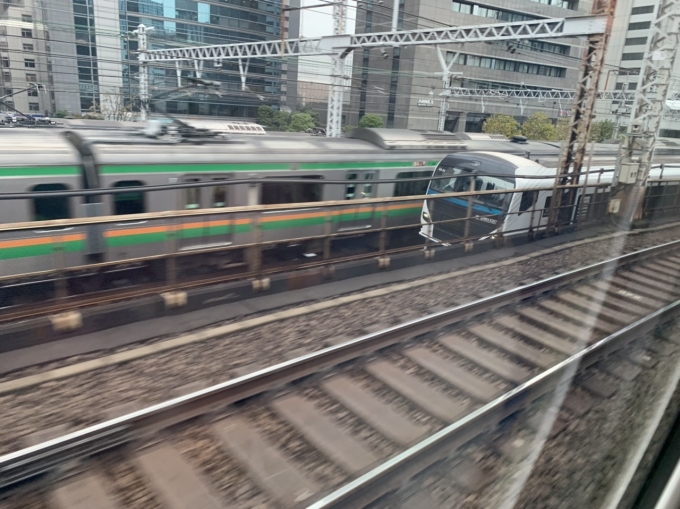 鉄道乗車記録の写真:車窓・風景(3)        「特急を超特急が抜く！」