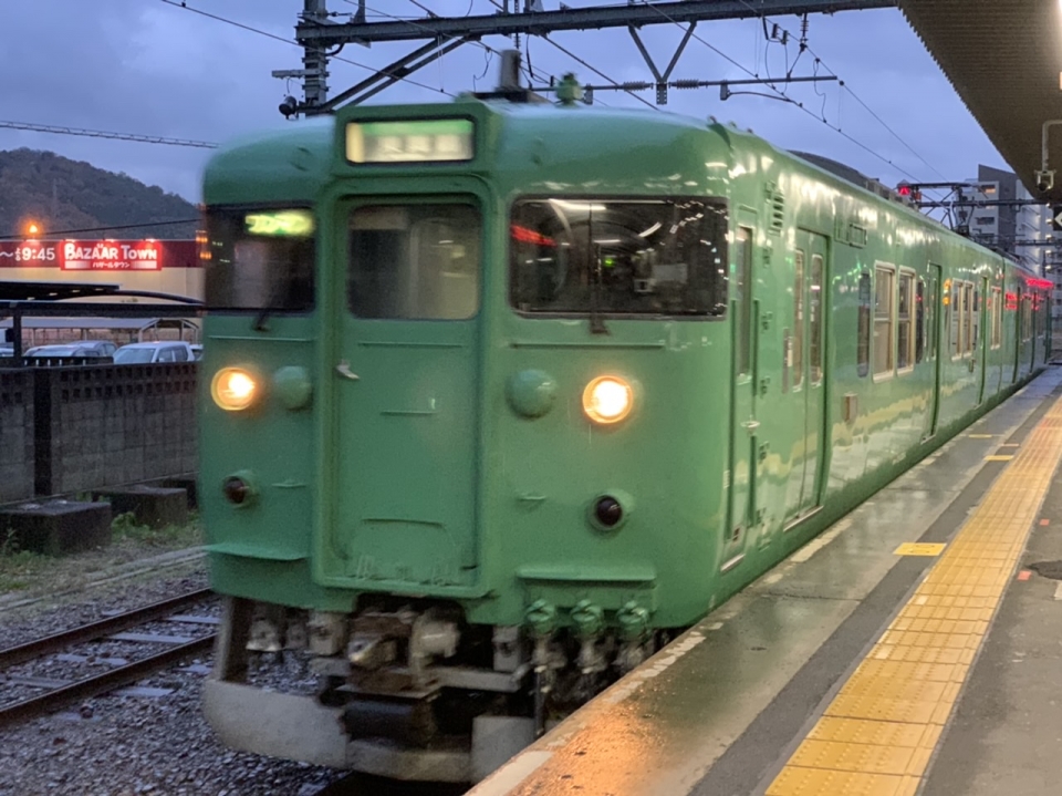 鉄道乗車記録「西舞鶴駅から東舞鶴駅」乗車した列車(外観)の写真(1) by spocker 撮影日時:2021年11月22日