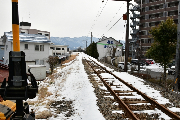 鉄道乗車記録の写真:駅舎・駅施設、様子(6)        「西松本駅方向。」