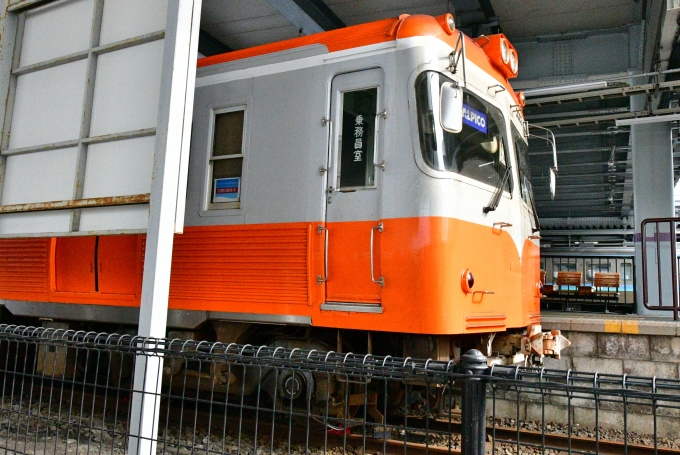 鉄道乗車記録の写真:駅舎・駅施設、様子(13)        「松本駅に残された3003」