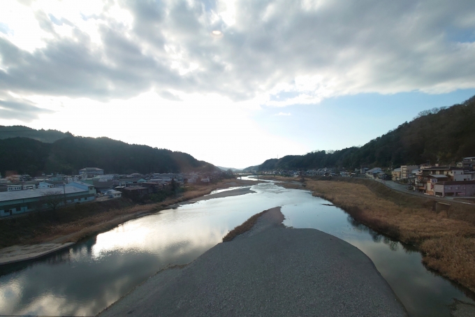 鉄道乗車記録の写真:車窓・風景(13)        「終点直前に吉野川を超えます♪」