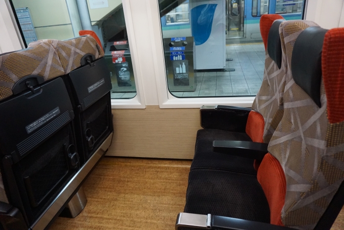 鉄道乗車記録の写真:車内設備、様子(6)        「座席」