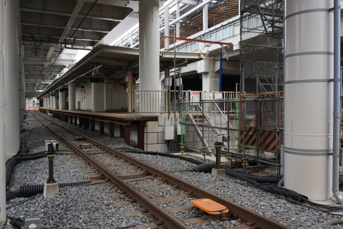鉄道乗車記録の写真:駅舎・駅施設、様子(16)        「2022年3月19日まで使用していた竹ノ塚駅ホーム4」
