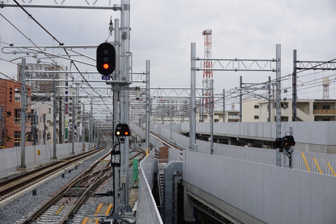 鉄道乗車記録の写真:車窓・風景(2)        「竹ノ塚駅ホームから西新井側の風景を撮影」