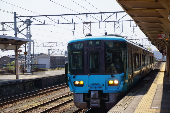 鉄道乗車記録の写真:乗車した列車(外観)(3)        「IRいしかわ鉄道 クモハ521-10
乗車前に撮影」