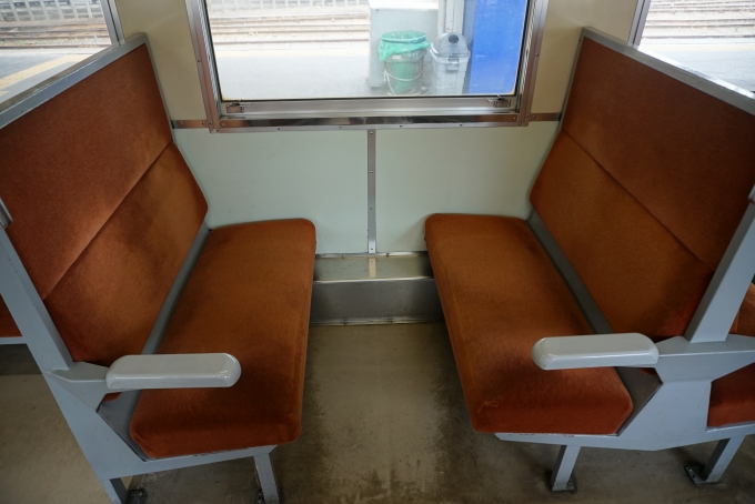 鉄道乗車記録の写真:車内設備、様子(12)        「小湊鐵道 キハ40 2座席」