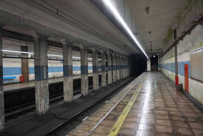 鉄道乗車記録の写真:駅舎・駅施設、様子(11)        「善光寺下駅ホーム」