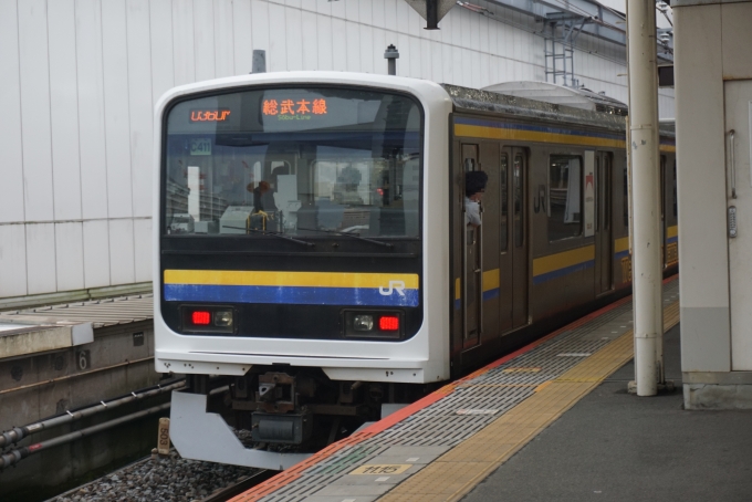 鉄道乗車記録の写真:乗車した列車(外観)(3)        「JR東日本 クハ209-2135
乗車前に撮影」