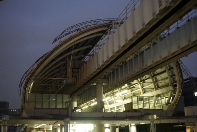 鉄道乗車記録の写真:駅舎・駅施設、様子(4)        「県庁前駅舎」