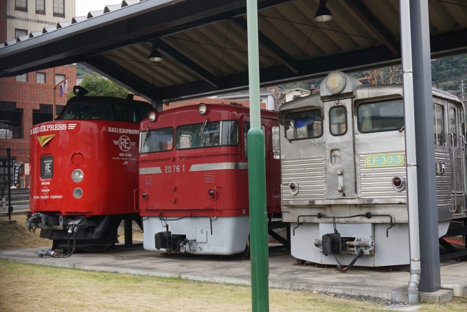 鉄道乗車記録の写真:旅の思い出(27)        「右からEF30 3,
ED76 1,
485系電車のクハ481 246
前頭部」
