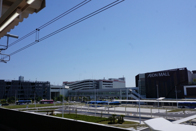 鉄道乗車記録の写真:車窓・風景(3)        「東京方面の幕張豊砂駅ホームから撮影した風景」
