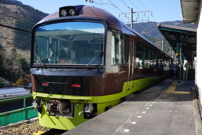 鉄道乗車記録の写真:乗車した列車(外観)(1)          「御嶽駅で撮影」