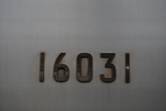 鉄道乗車記録の写真:車両銘板(2)        「東京メトロ 16031」