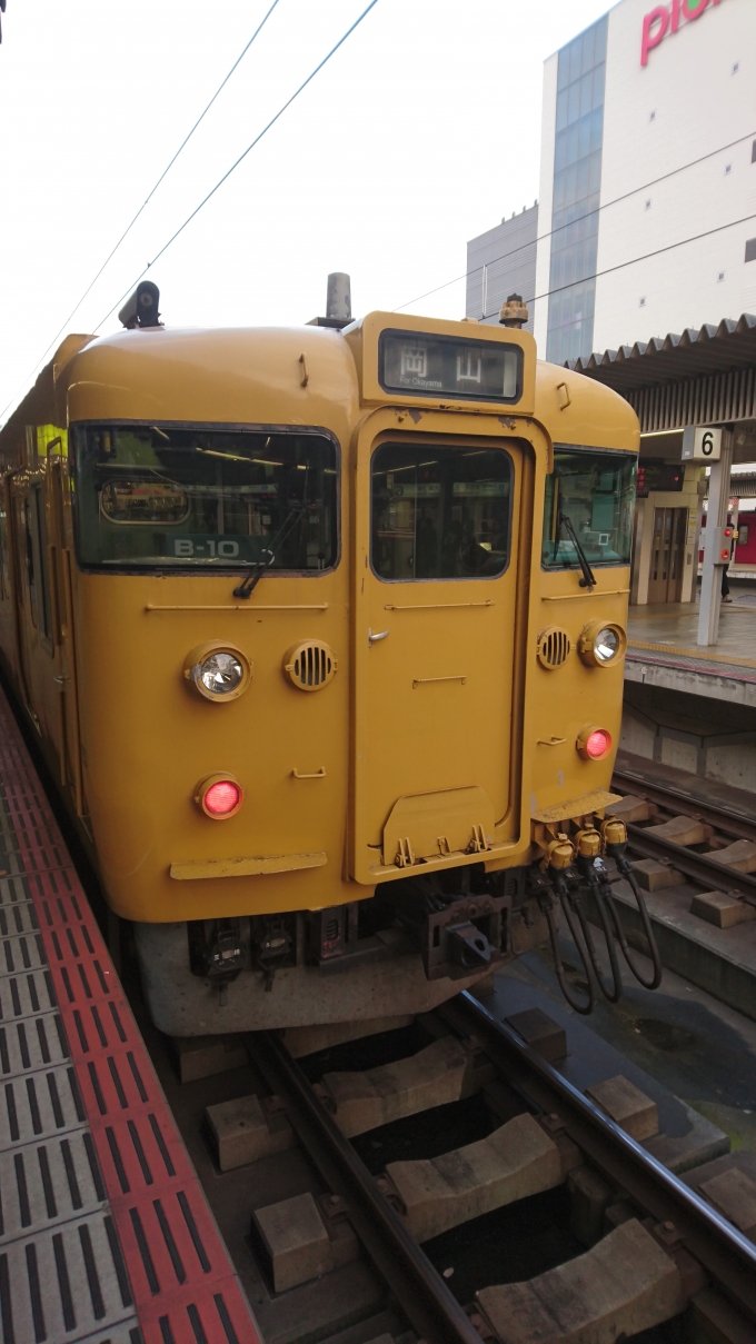 鉄道乗車記録の写真:乗車した列車(外観)(2)        「7番のりばより撮影」