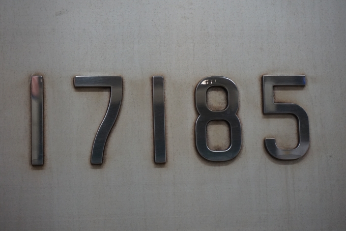 鉄道乗車記録の写真:車両銘板(2)        「東京メトロ 17185」