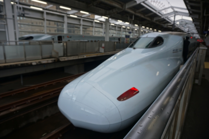 鉄道乗車記録の写真:乗車した列車(外観)(6)        「JR西日本 782-7007」