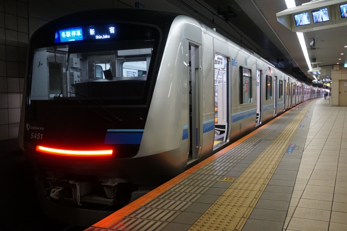 鉄道乗車記録の写真:乗車した列車(外観)(9)        「小田急電鉄 5451
降車後に撮影」