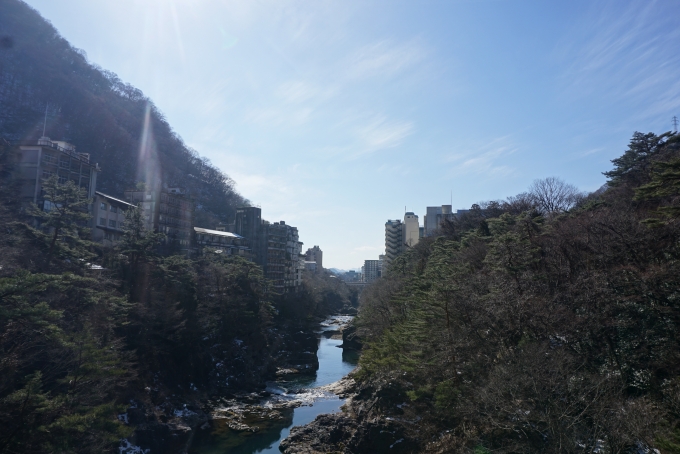 鉄道乗車記録の写真:旅の思い出(33)        「鬼怒川温泉側の風景を滝見橋から撮影その1」