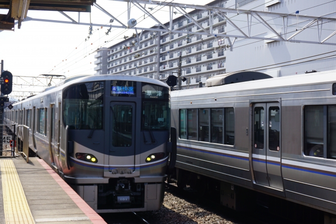 鉄道乗車記録の写真:乗車した列車(外観)(2)        「JR西日本 クモハ225-101」