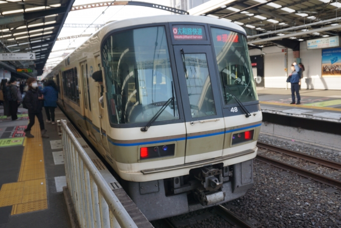 鉄道乗車記録の写真:乗車した列車(外観)(2)        「JR西日本 クハ221-48」