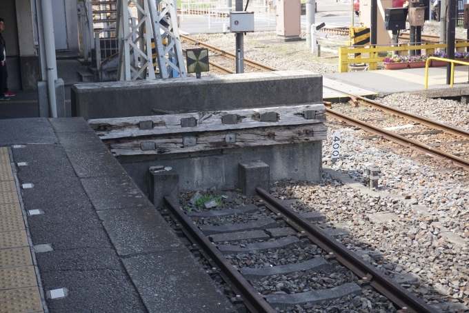 鉄道乗車記録の写真:駅舎・駅施設、様子(17)        「赤城駅車止め」