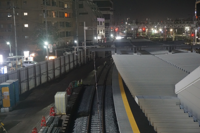 鉄道乗車記録の写真:駅舎・駅施設、様子(2)        「春日部駅の浅草側連絡通路からの風景その1」