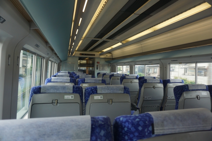 鉄道乗車記録の写真:車内設備、様子(11)        「JR東日本 モハE652-1004座席」