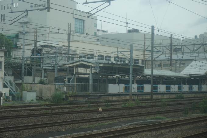鉄道乗車記録の写真:駅舎・駅施設、様子(17)        「鶴見駅ホーム」