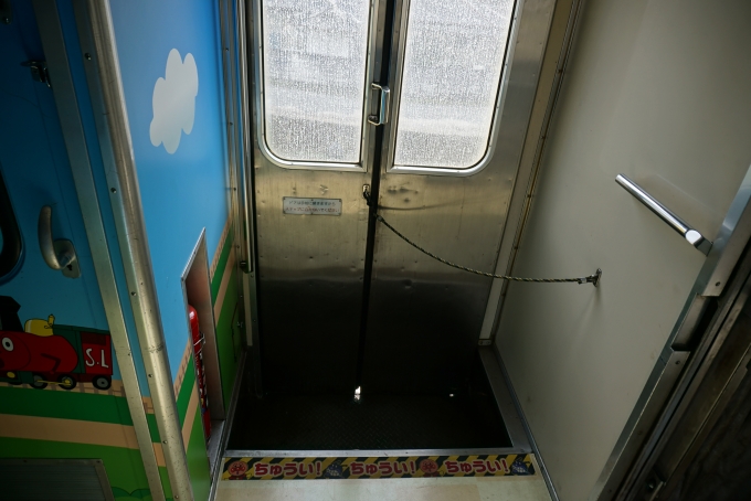 鉄道乗車記録の写真:車内設備、様子(16)        「JR四国 キロハ186-2のドア」
