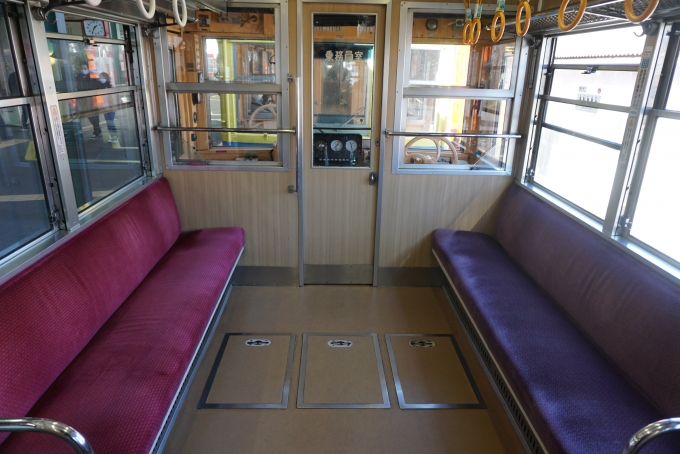 鉄道乗車記録の写真:車内設備、様子(2)        「箱根登山鉄道モハ2形電車109車内」