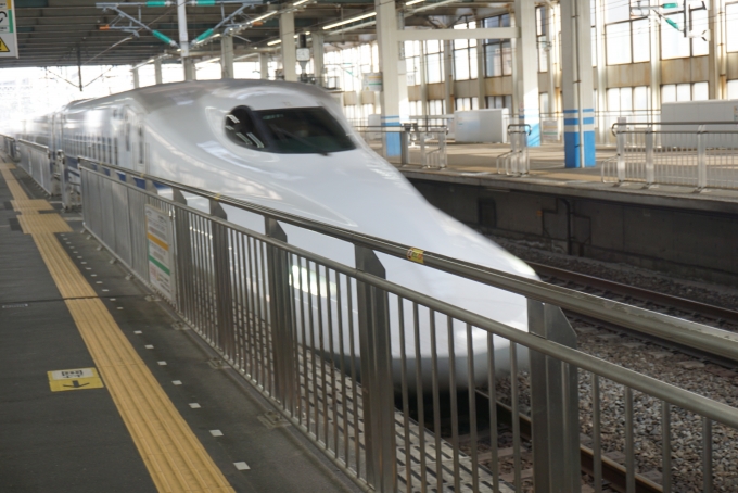 鉄道乗車記録の写真:乗車した列車(外観)(4)        「JR東海 783-1011
岡山側から入線する所を撮影」