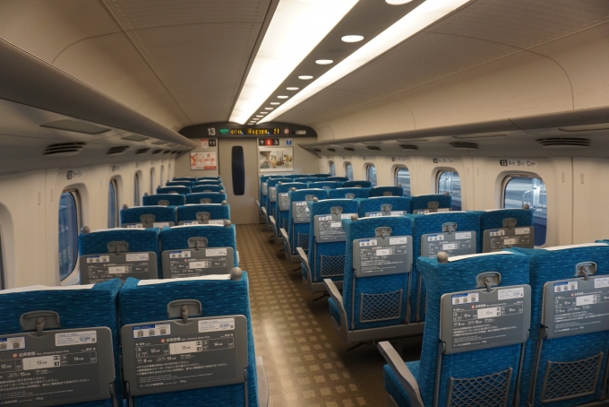 鉄道乗車記録の写真:車内設備、様子(8)        「JR東海 785-1511車内」