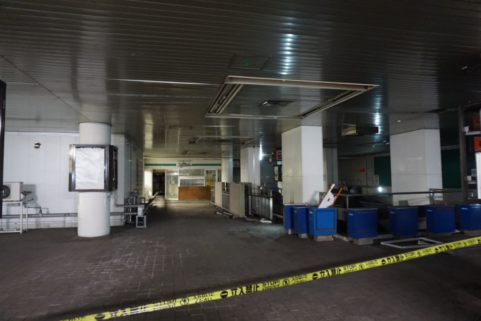 鉄道乗車記録の写真:駅舎・駅施設、様子(31)        「旧成田空港駅構内」