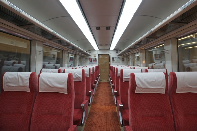 鉄道乗車記録の写真:旅の思い出(22)        「小田急電鉄 10001車内」