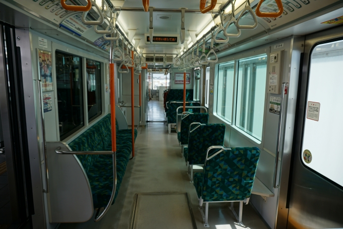 鉄道乗車記録の写真:車内設備、様子(4)        「東京都交通局 313-4車内」