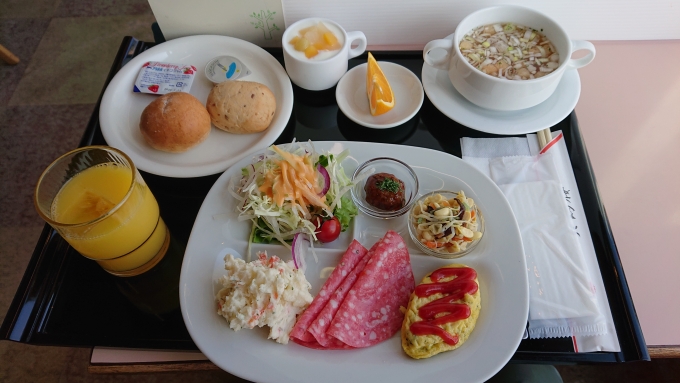 鉄道乗車記録の写真:旅の思い出(2)        「ホテルの朝食」