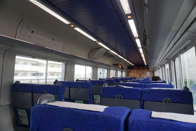 鉄道乗車記録の写真:車内設備、様子(29)        「JR北海道 キハ261-104車内」